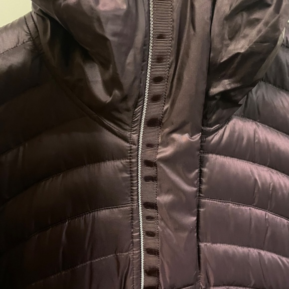 LULULEMON DOWN FOR A RUN PULLOVER II - Picture 5 of 8